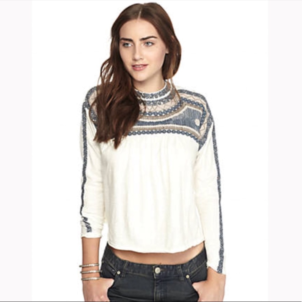 Free People Snow Bunny embroidered top - XS